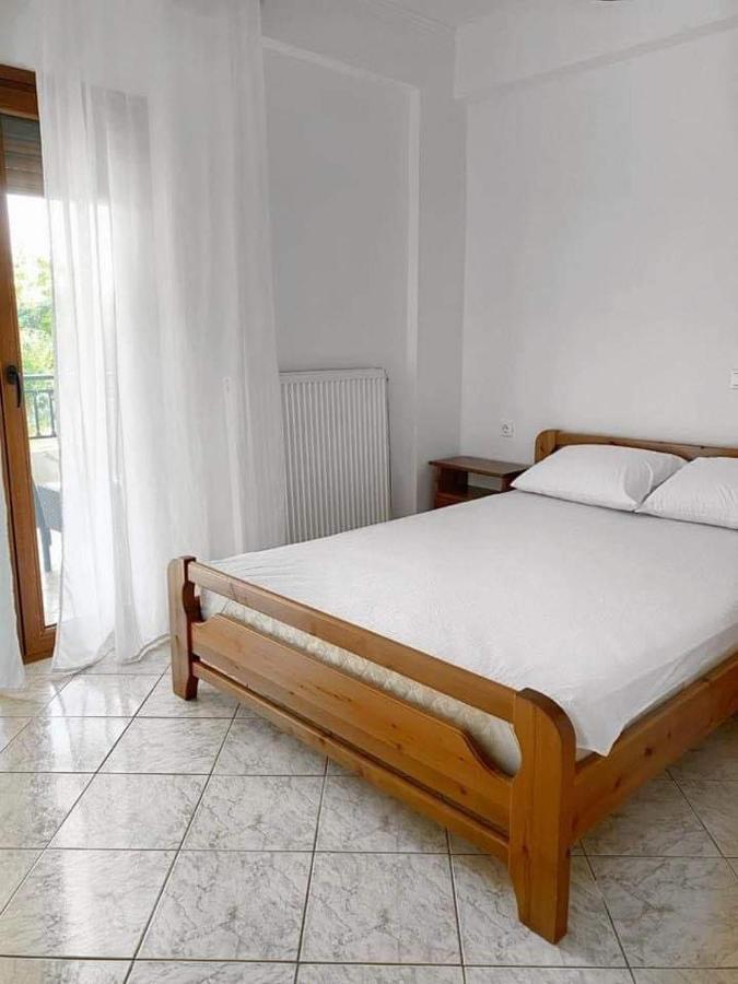 Chris Apartment Василики Екстериор снимка