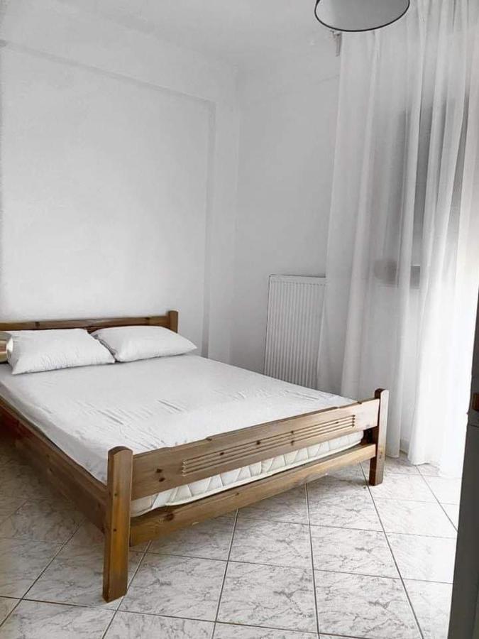Chris Apartment Василики Екстериор снимка